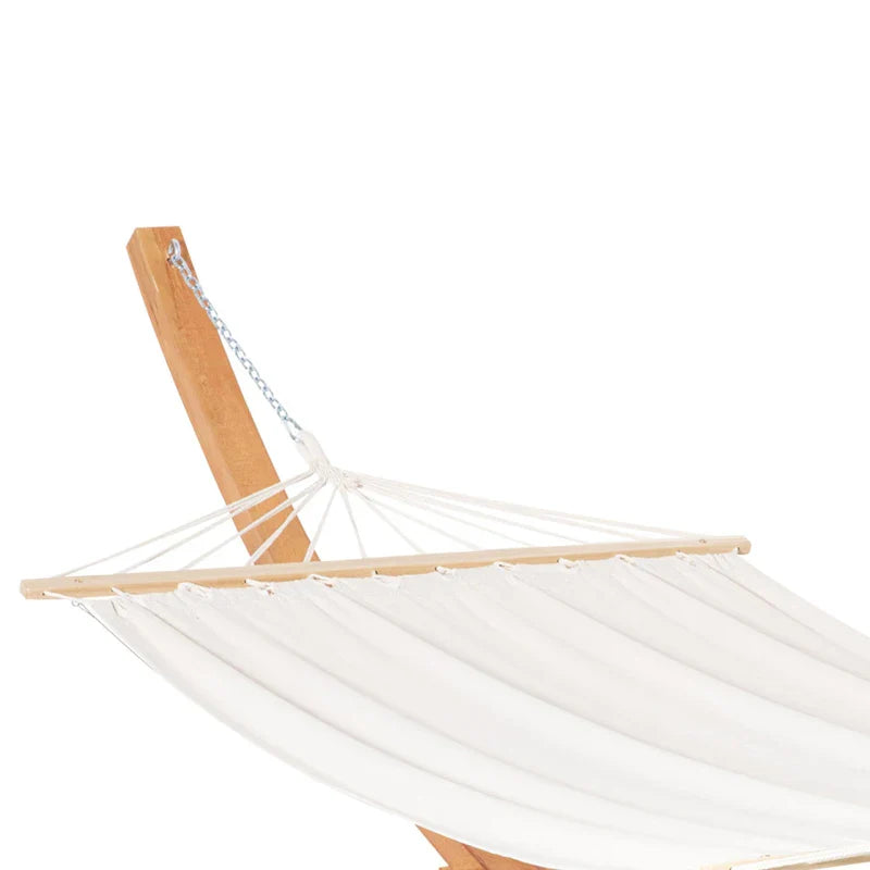 Garden hammock wooden spreader bar and cotton fabric detail — GetHovr UK